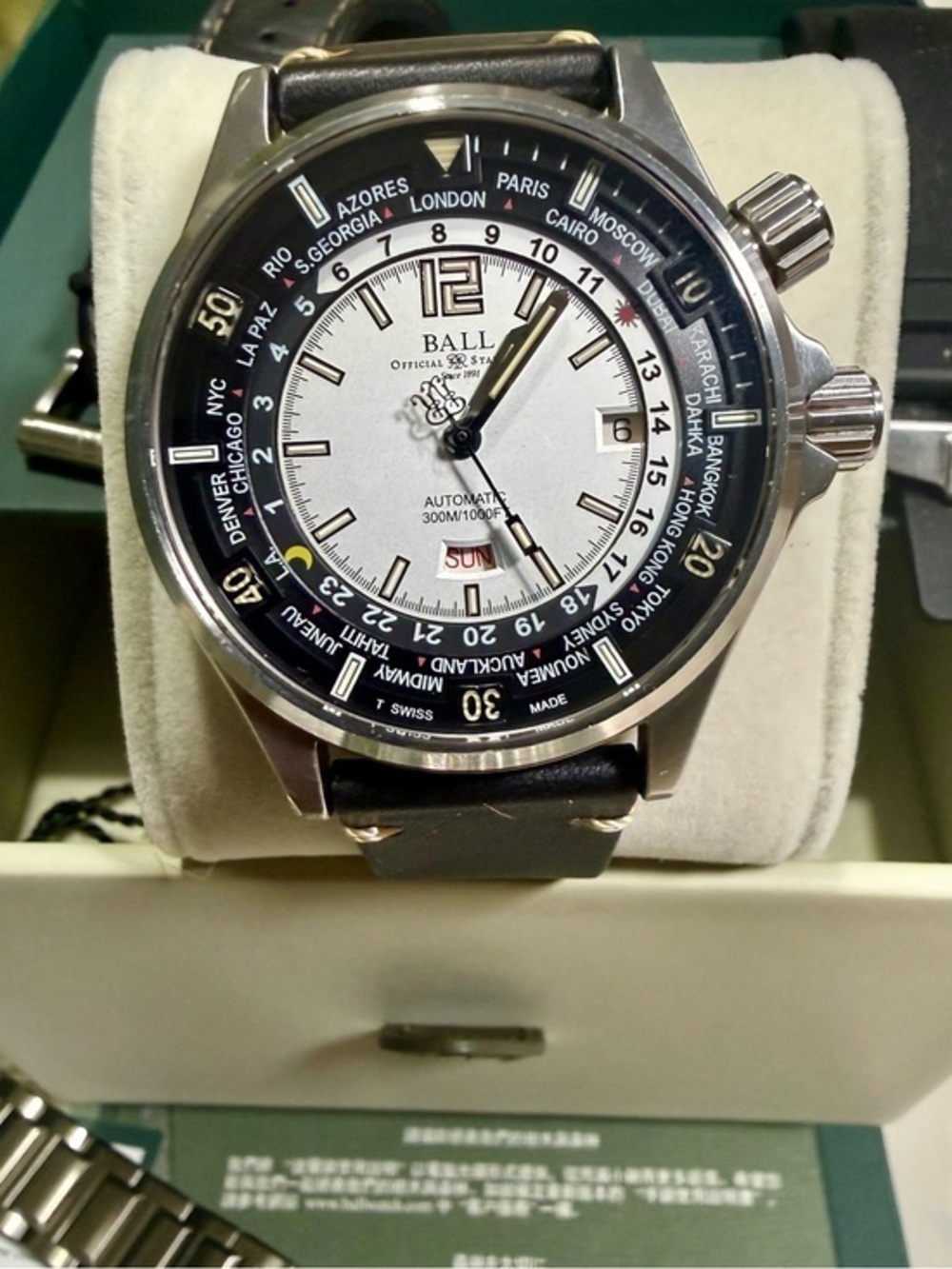 Ball Engineer Master II Diver Worldtimer Auto White Dial Mens Watch DG2022A